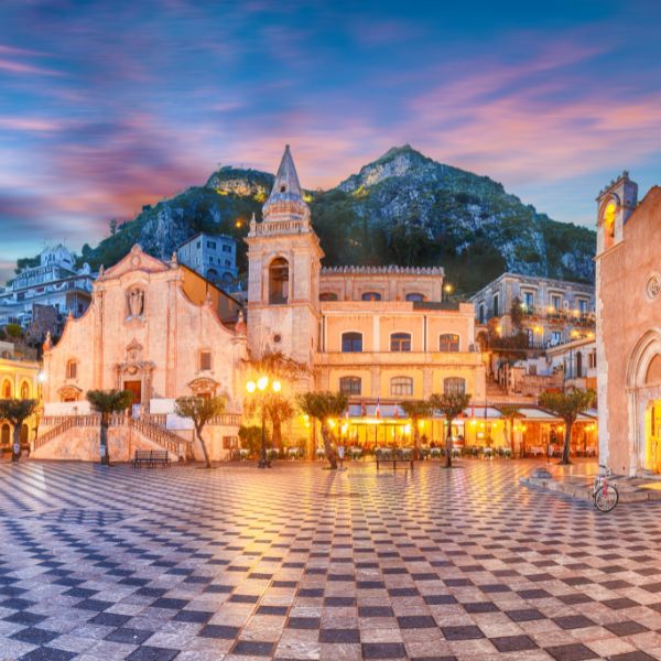 duomo di taormina - I fiori dell'etna